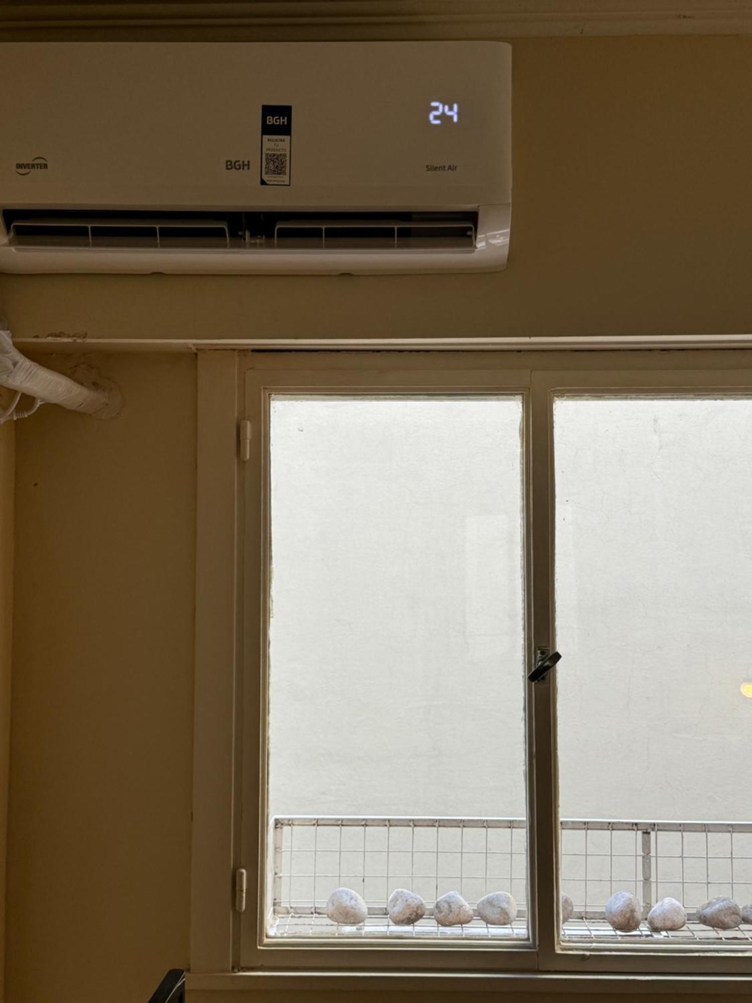 Azcuenagahome Silencioso Y Luminoso Piso Alto De 45M2 , Con La Mejor Ubicacion, Nuestros Huespedes Nos Avalan Con Sus Comentarios, Bilingual Staff Buenos Aires Exterior foto